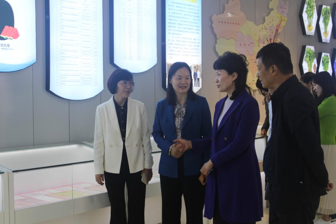 图片4.jpg 图片4.jpg