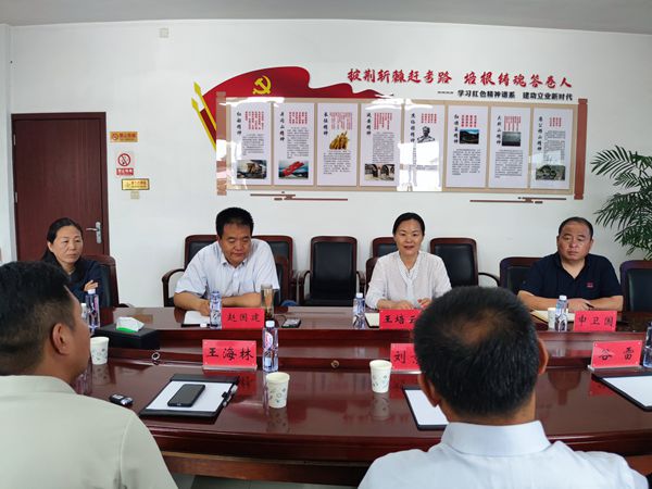 微信图片1_副本裁剪.jpg 微信图片1_副本裁剪.jpg